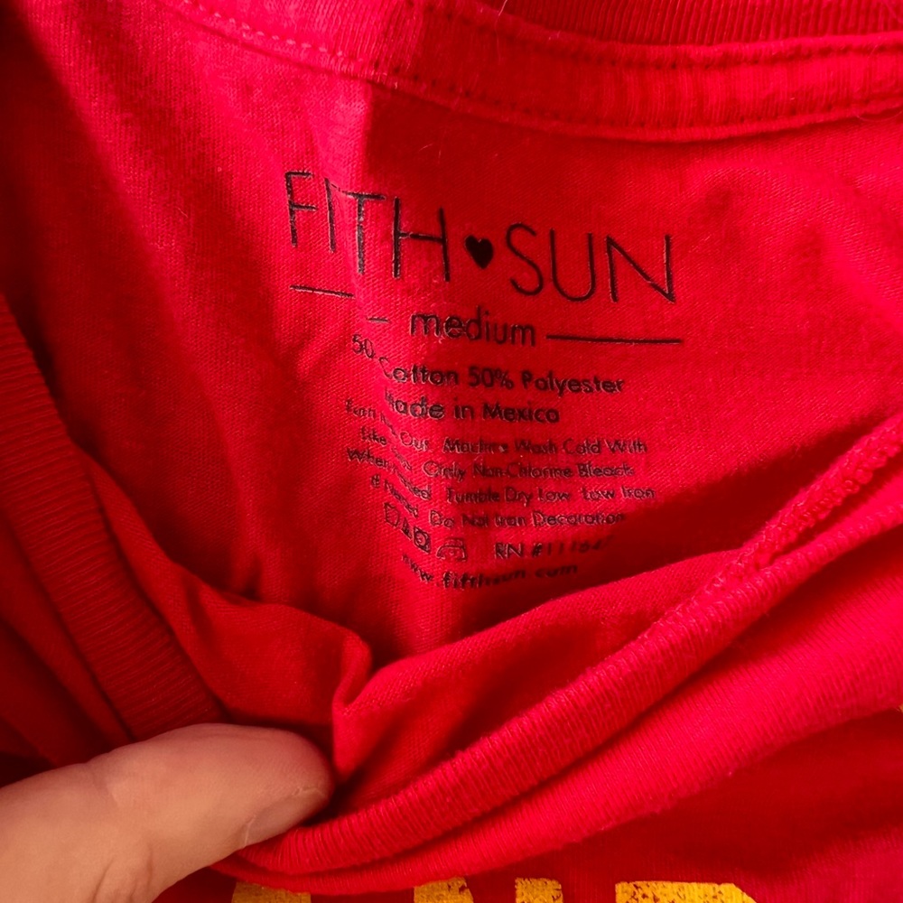 Graphic tee - Picture 2 of 2
